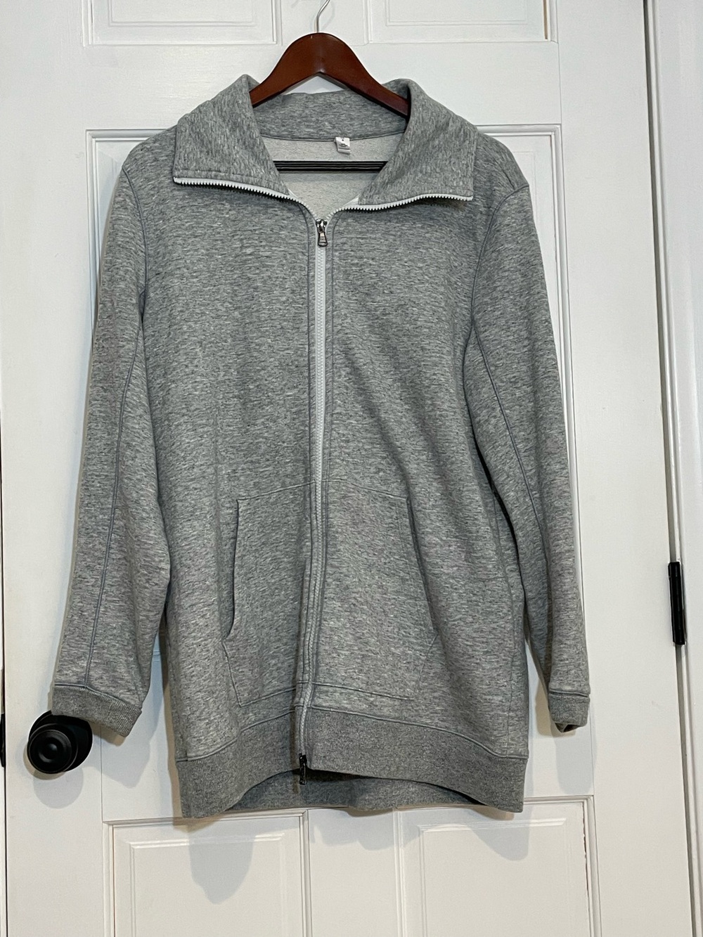 Under Armour Women’s Large Gray Loose Fit Full Zip Longline Sweatshirt Jacket